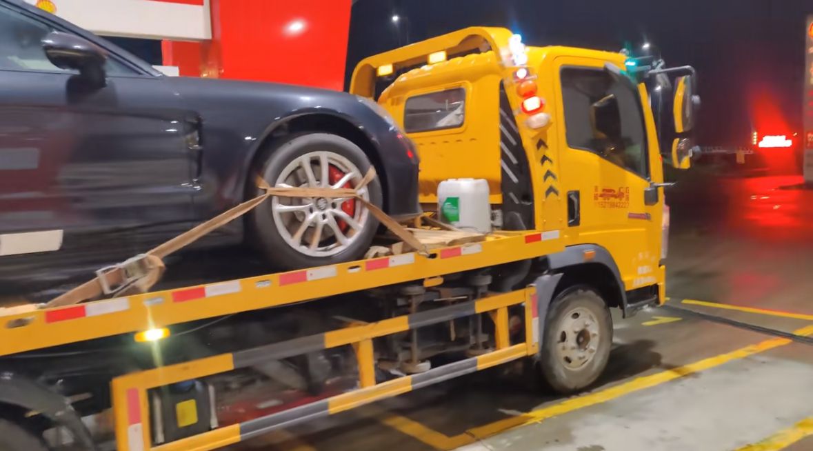 白城行车途中遇到突发状况该如何呼叫道路救援？